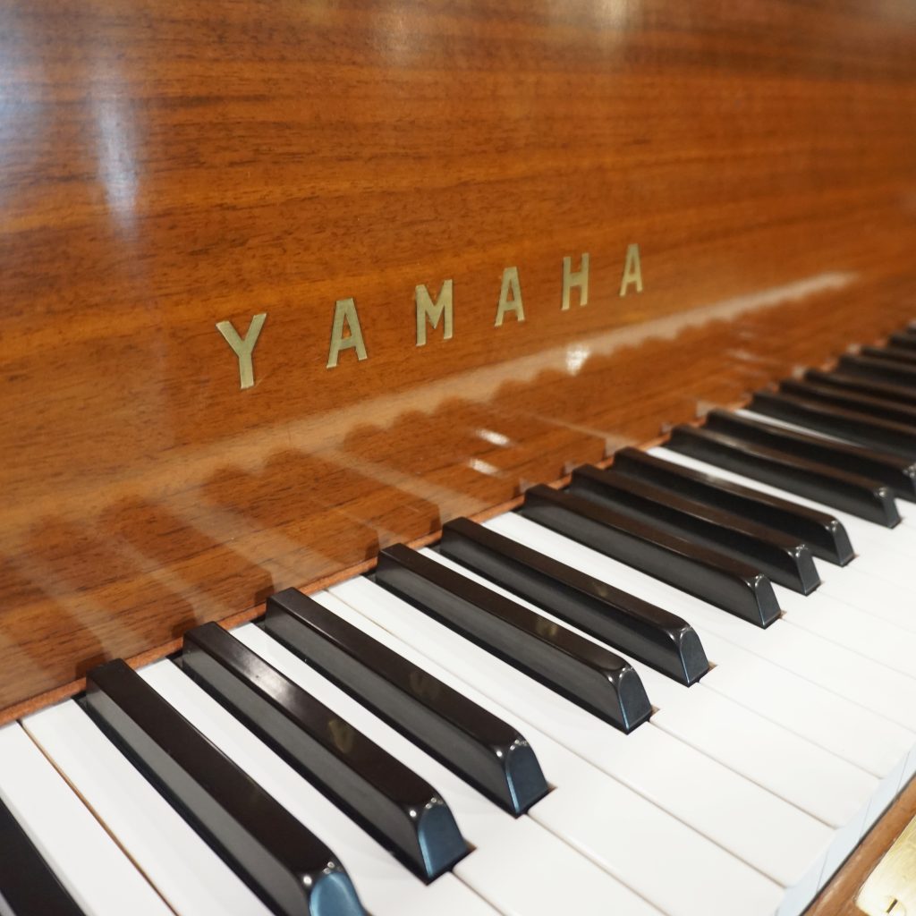 Yamaha G1 – 394607 – Close up (1)